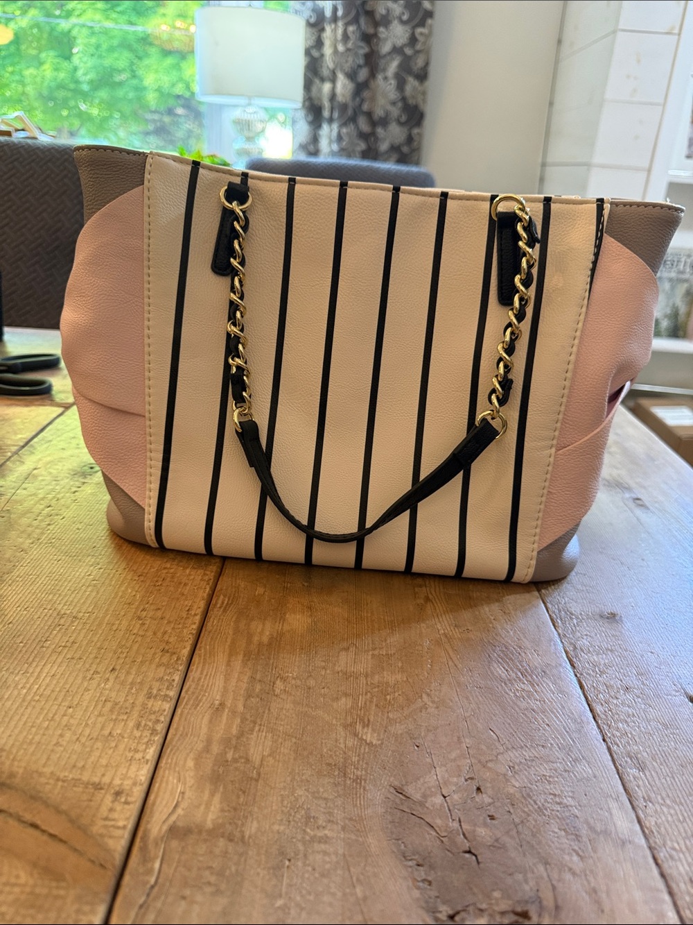Striped White and Pink Shoulder Tote with Heart Charm - Picture 10 of 14